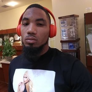 Meet your Posher, Jerome